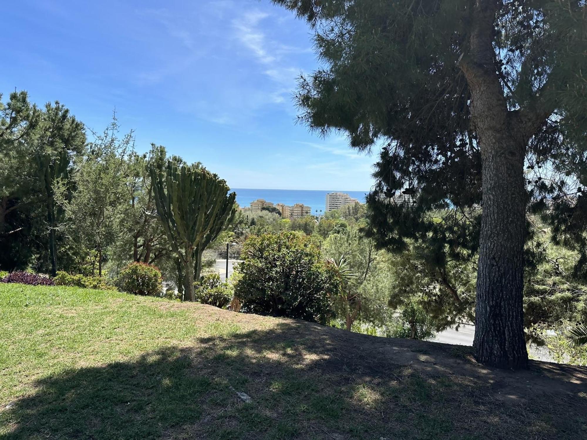 Estudio Agata Con Piscina A 800M De La Playa Benalmadena Bagian luar foto