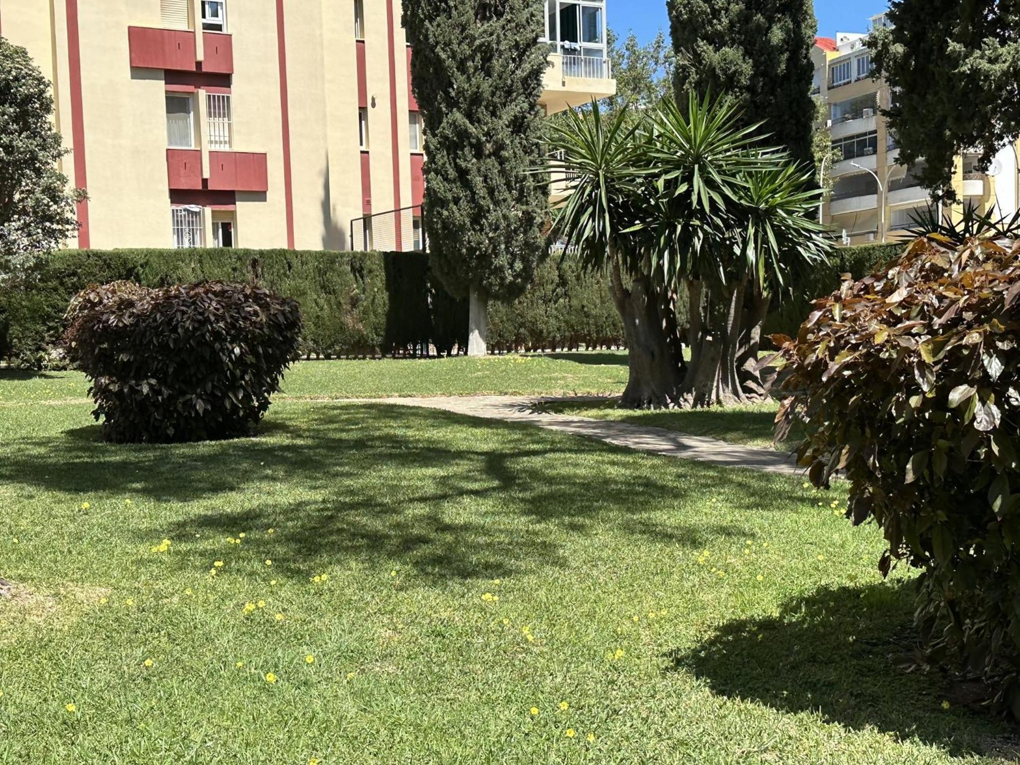 Estudio Agata Con Piscina A 800M De La Playa Benalmadena Bagian luar foto